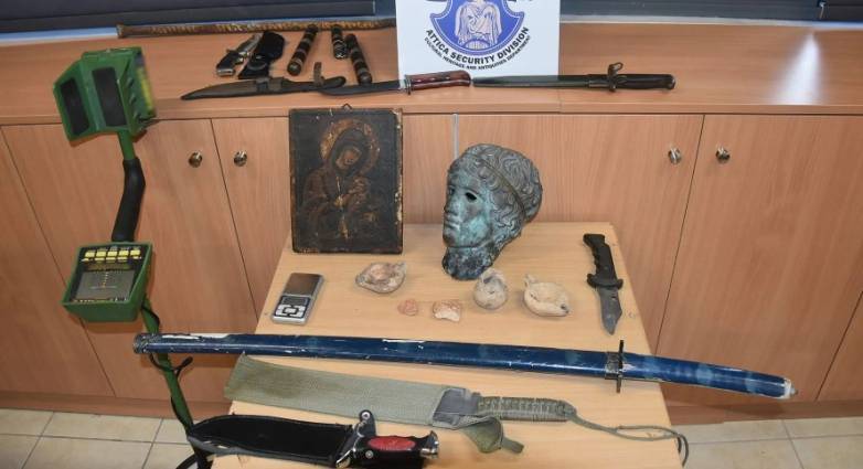Πάτρα: Ελεύθεροι μετά την απολογία τους ο αγιογράφος και ο συνεργός του που συνελήφθησαν για αρχαιοκαπηλία