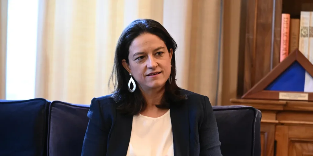 Κεραμέως: Κάτω από 10% η ανεργία για τον Ιούνιο 2024