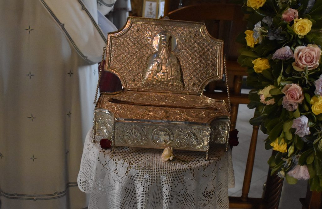 Αγία Λαύρα, Αρχιερατική Θεία Λειτουργία, για την πάνδημο υποδοχή αποτμήματος των Ιερών Λειψάνων, Οσίου Πατρός Αθανασίου Χαμακιώτου, Αγιολαυριώτη.