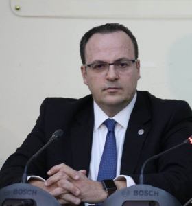 Μεταπτυχιακό και τώρα εκλογές για τον Πλάτωνα Μαρλαφέκα.