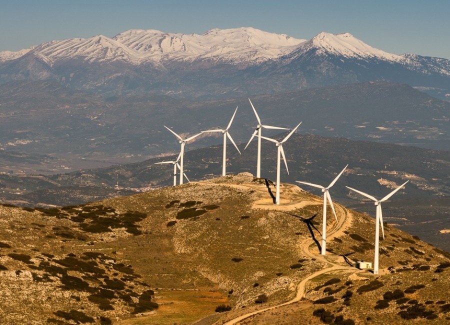 Δίκτυο Προστασίας Ζήρειας: Καίγεται η Δυτική Κορινθία και ο Δήμαρχος πανηγυρίζει για τα «αντισταθμιστικά οφέλη» που έλαβε για τις ανεμογεννήτριες.