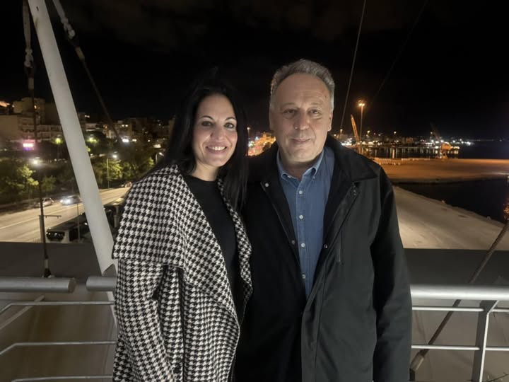 Στο πλευρό του Μάκη Κατσιγιάννη η Πέννυ Λιναρδάτου