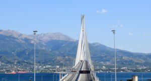 Ρίο-Αντίρριο: Yπό την απειλή αγροτικού μπλόκου και η Γέφυρα