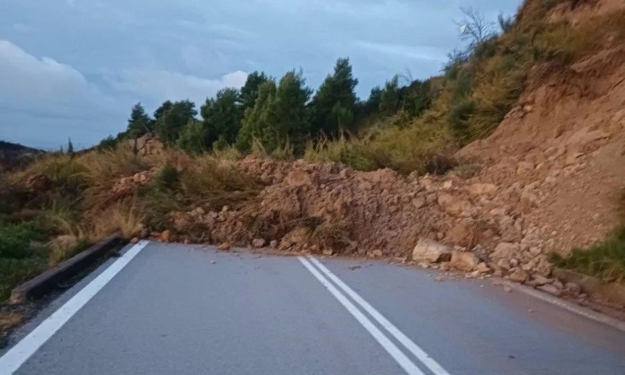 Κακοκαιρία: Νέα κατολίσθηση στην Ηλεία – Κλειστός ο δρόμος Λάλα – Ολυμπίας