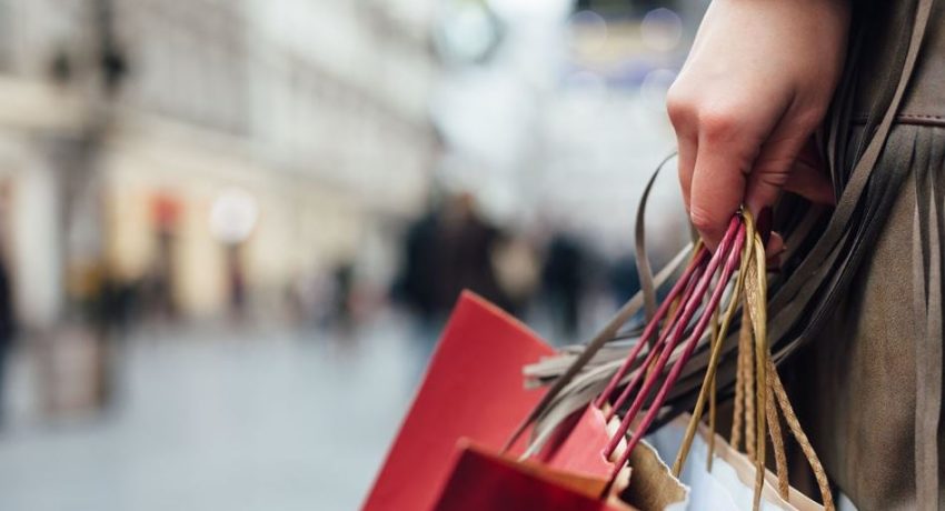 ∆υτική Ελλάδα: Κάμψη του τζίρου στις τοπικές επιχειρήσεις – Τι λένε τα στοιχεία της ΕΛΣΤΑΤ