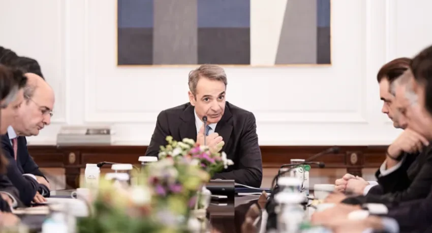 Οι οικονομικός σχεδιασμός της κυβέρνησης για το 2026 – Ενίσχυση εισοδημάτων, νέες υποδομές και μείωση της γραφειοκρατίας στις προτεραιότητες