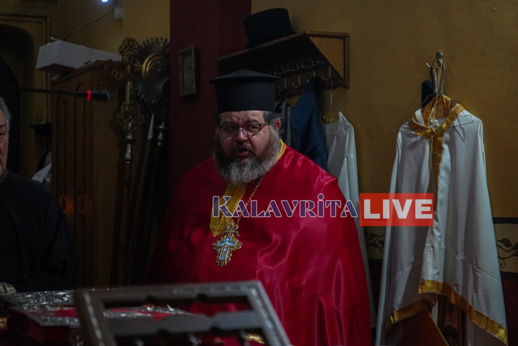 Καλάβρυτα: Σε πανηγυρικό κλίμα η Ανάσταση ΦΩΤΟ