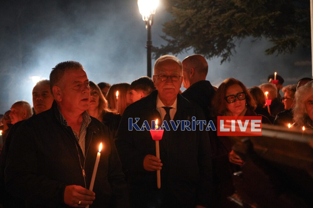 Καλάβρυτα: Σε πανηγυρικό κλίμα η Ανάσταση ΦΩΤΟ