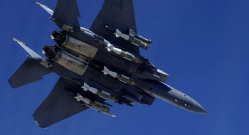 Ιράν: Διασώθηκε ο ένας εκ των πιλότων του μαχητικού αεροσκάφους F-15 των ΗΠΑ που καταρρίφθηκε