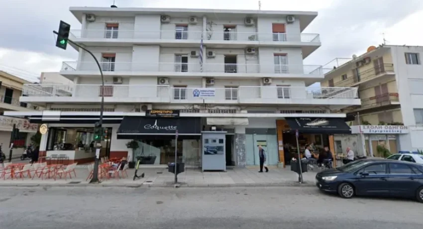 Πάτρα: Στον «αέρα» η προσβασιμότητα στην Τροχαία – Χωρίς ασανσέρ εδώ και ένα χρόνο