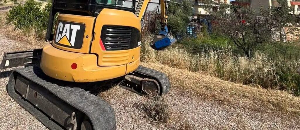 Προσωρινή μονοδρόμηση της παραλιακής οδού στην Αλυκή Αιγίου