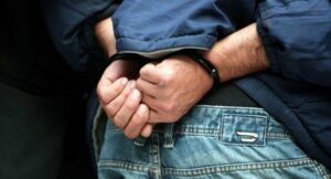 Πάτρα: Στο αυτόφωρο σήμερα ο άνδρας που “ανέβαζε” τον βαρύ οπλισμό του στα social media