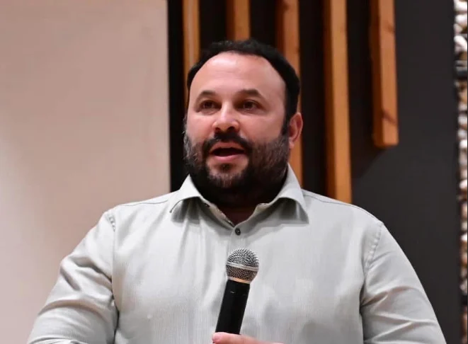 Νίκος Μοίραλης: Η Ελλάδα απέναντι στα προσωπικά διλήμματα