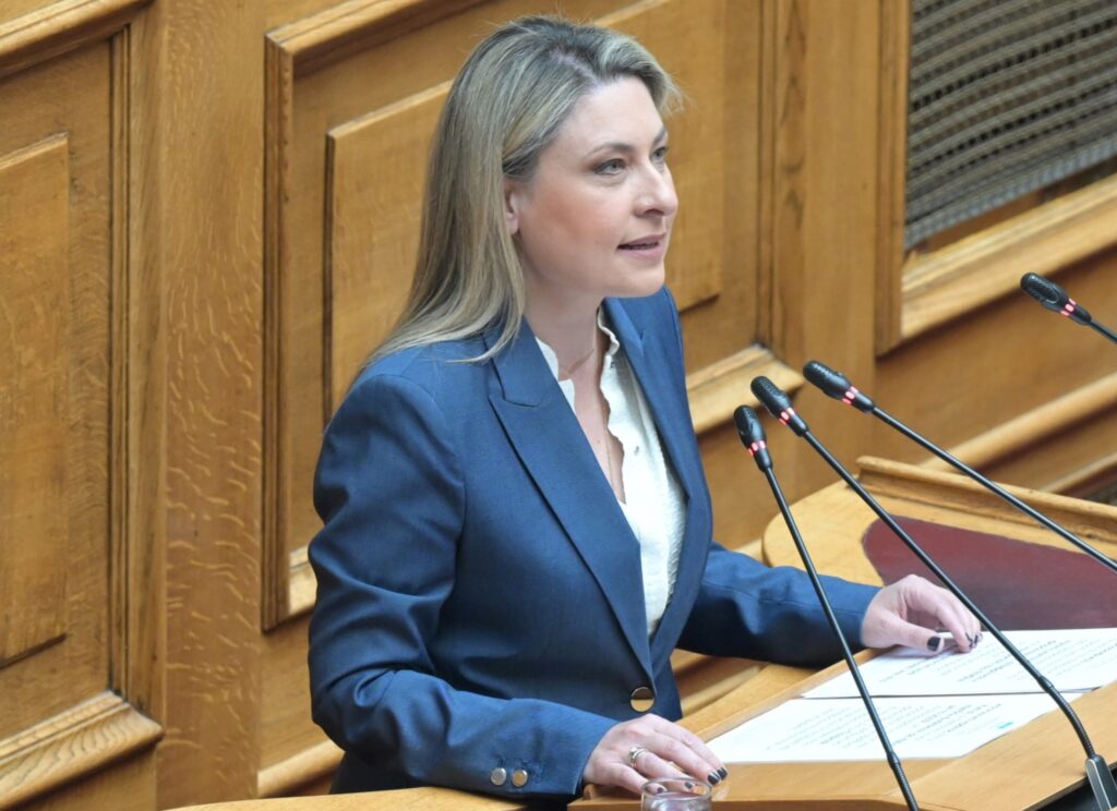 Χριστίνα Αλεξοπούλου: Ζητά στήριξη των αθλητικών σωματείων της Αχαΐας