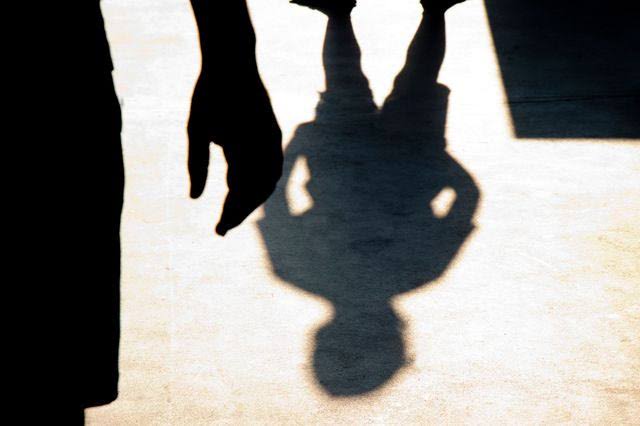 Άγρια επίθεση σε δύο 15χρονους στο Αίγιο-Τους χτύπησαν και τραυμάτισαν με σουγιά